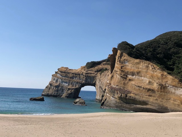 象の水飲み岩